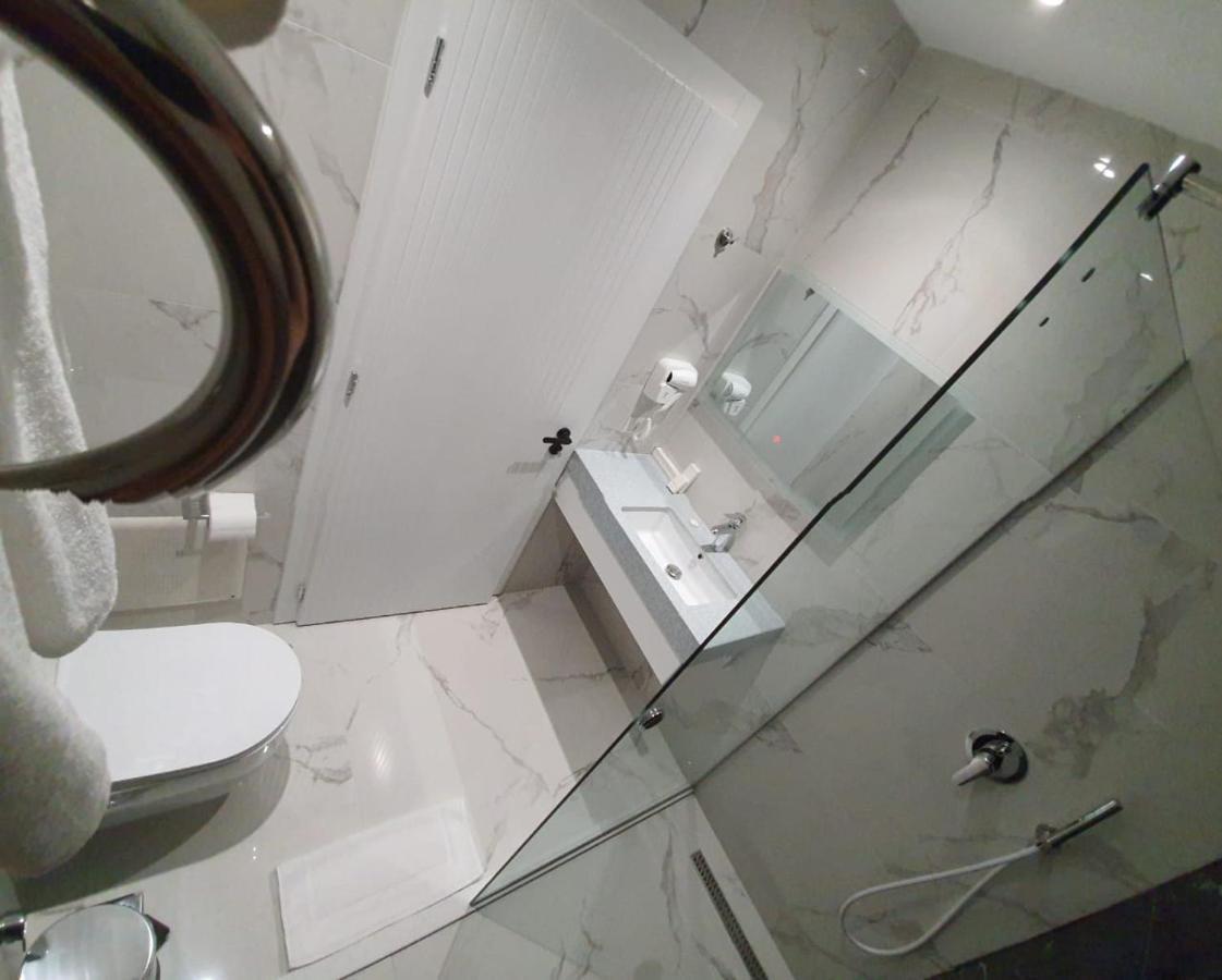 Royal G Club 5* Qerret